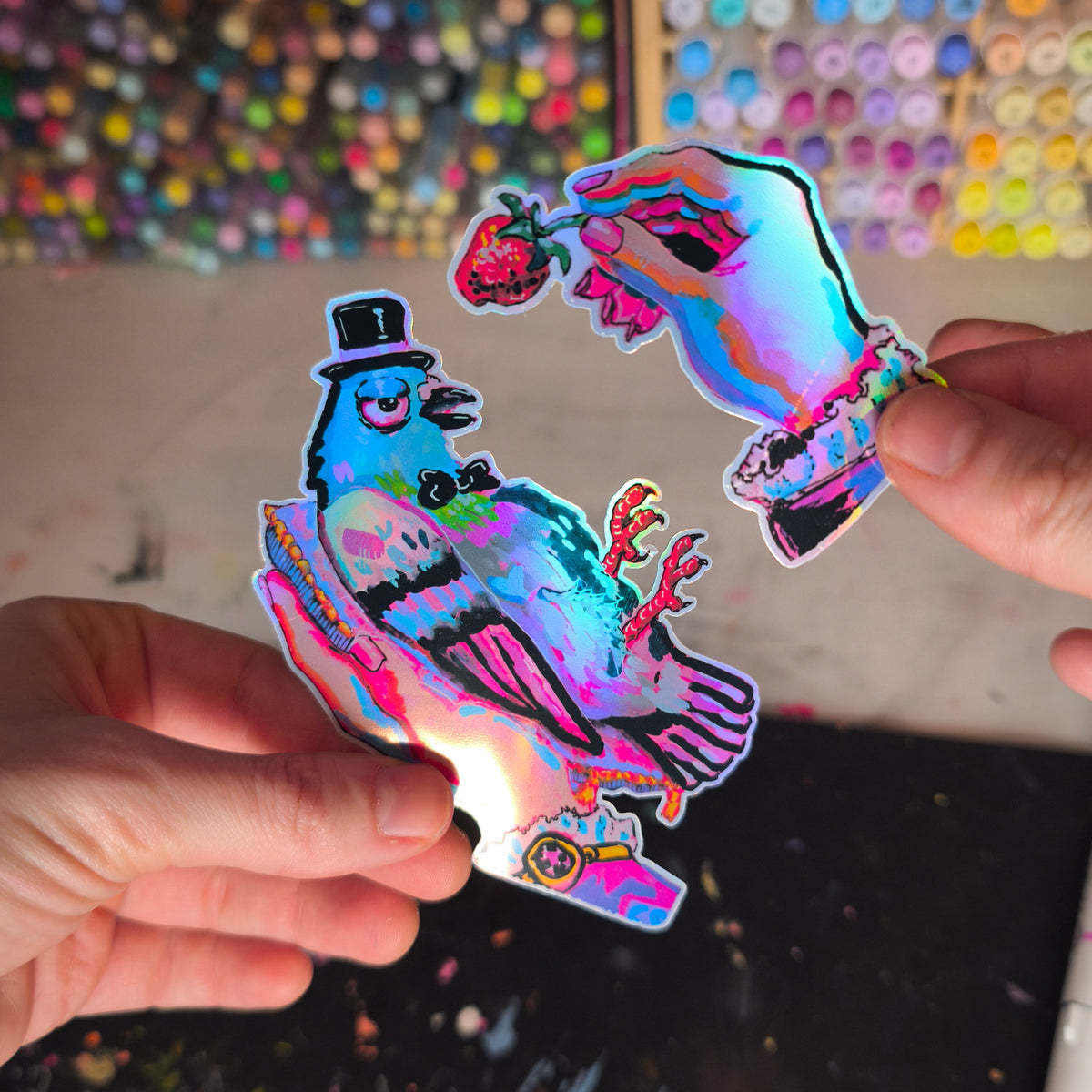 Strawberry Feeding Pigeon Sticker – Holo / Taube mit Erdbeere · Sticker – Holo
